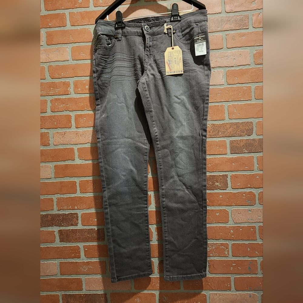 RUE 21 low rise skinny 11/12 new w tag